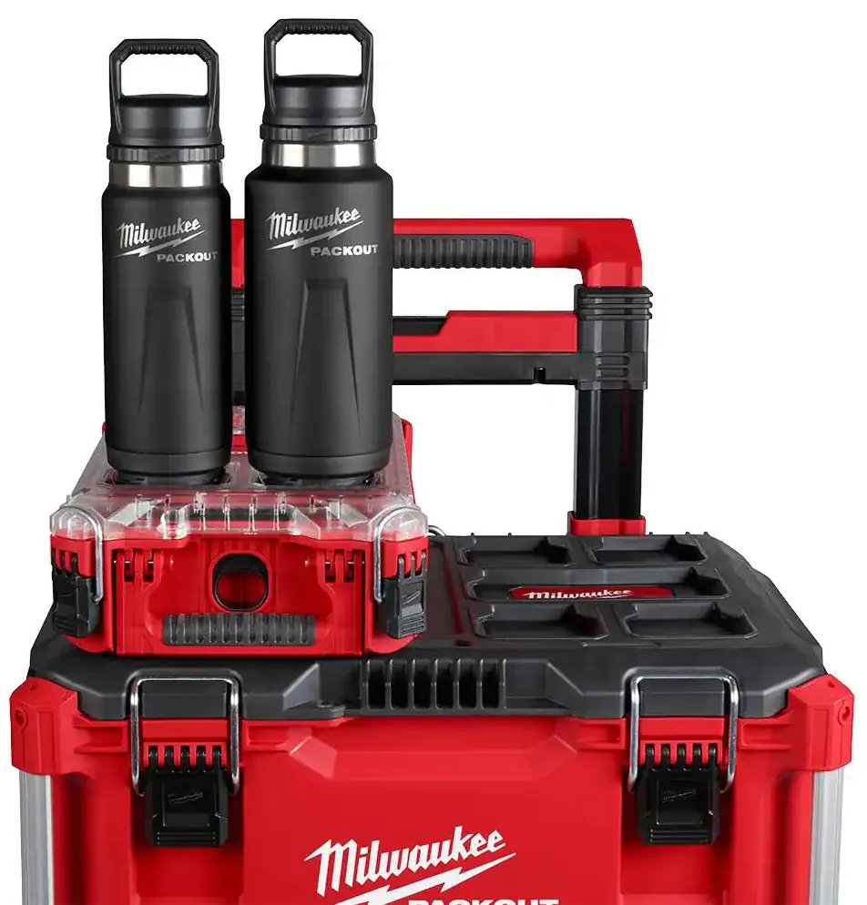 48-22-8397B Milwaukee PACKOUT 360z Insulated Bottle w/ Chug Lid - Black