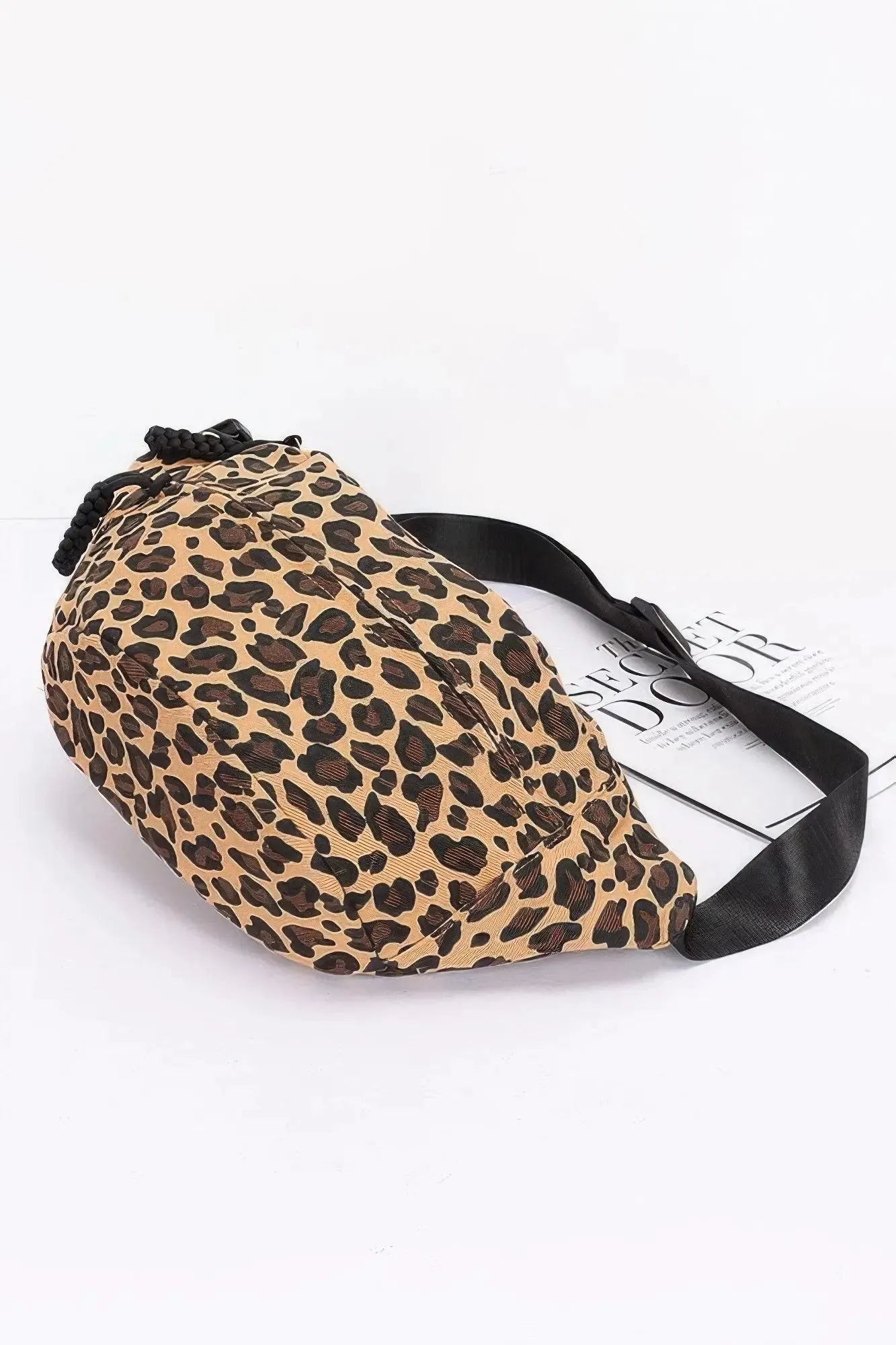Cotton Canvas Leo Crossbody Bag – Bold, Stylish, and Practical